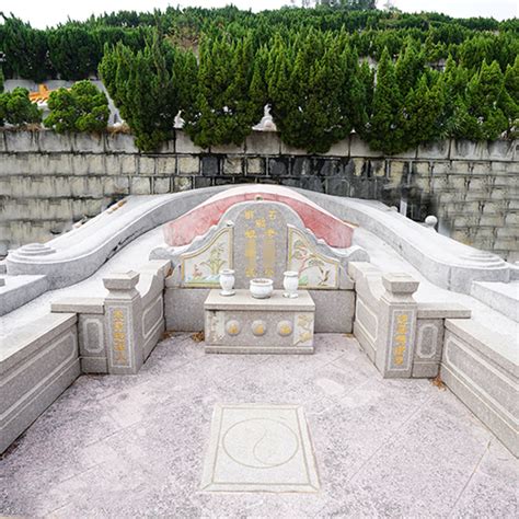 華僑墓園